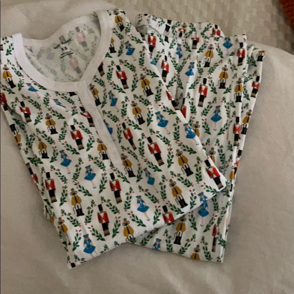 Roller Rabbit Pajama Set